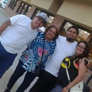 Meet your Posher, Rossy